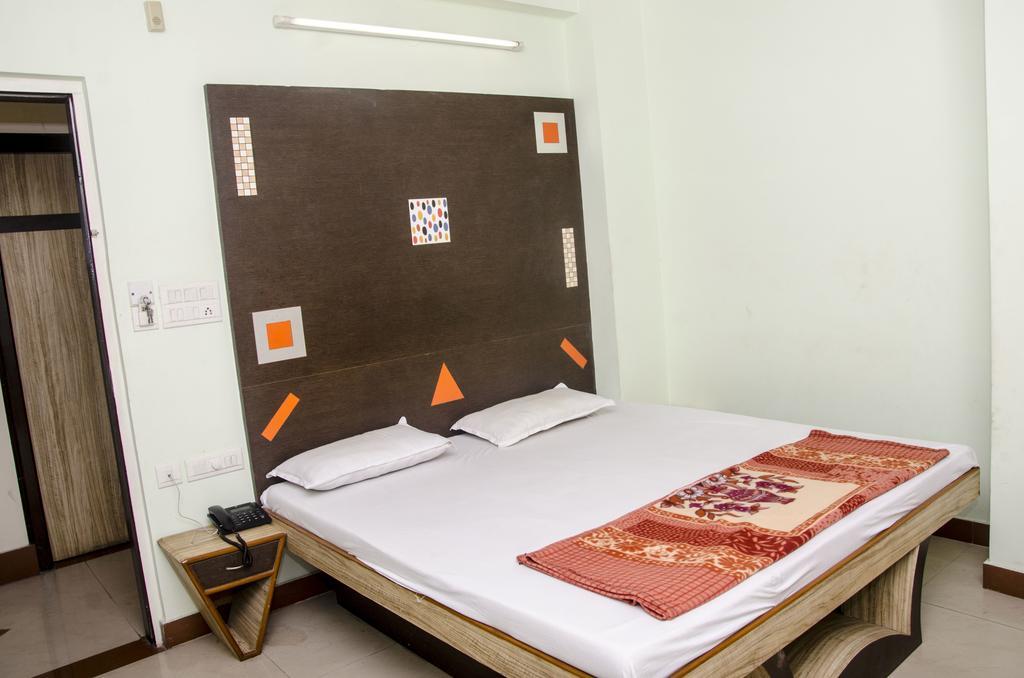 Hotel Candy Palace Jaipur Room photo